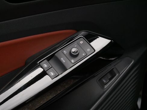 Used 2022 Volkswagen ID.4 Pro S RWD image 19