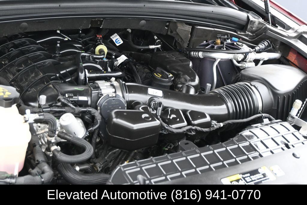 Used 2025 Jeep Grand Cherokee Overland w/ Adv Protech Group III AWD/4WD image 24