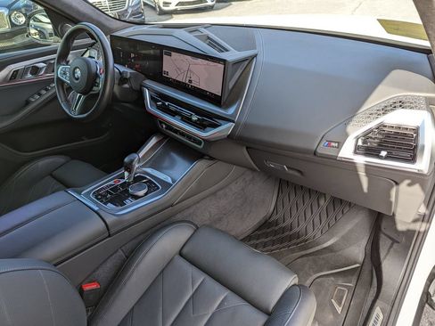 Used 2025 BMW XM AWD/4WD image 36