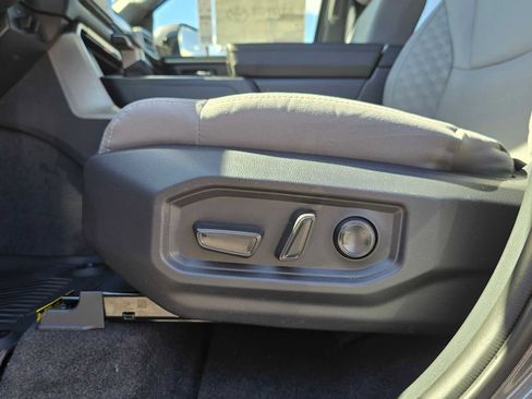New 2025 Toyota Tundra SR5 AWD/4WD image 31