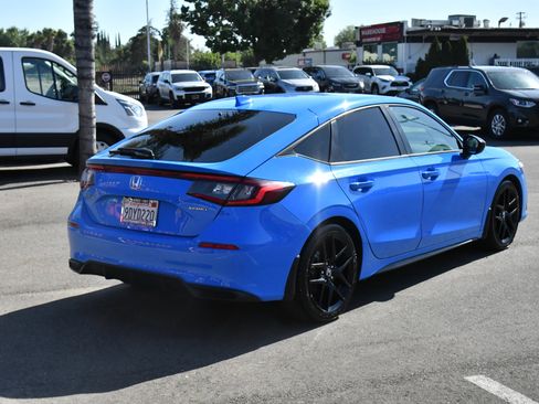 Used 2022 Honda Civic Sport image 8