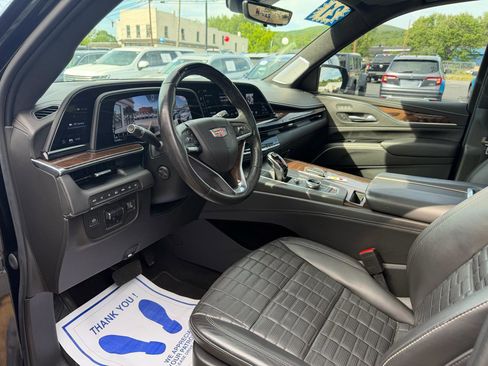 Used 2021 Cadillac Escalade Sport Platinum AWD/4WD image 11