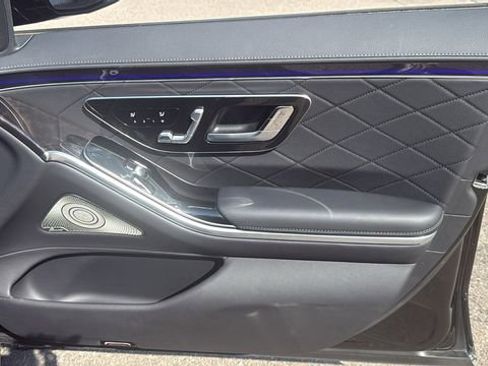 Certified 2025 Mercedes-Benz S 580 4MATIC Sedan image 11