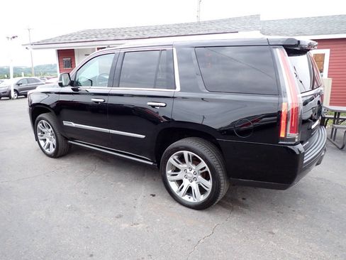 Used 2015 Cadillac Escalade Premium AWD/4WD image 4