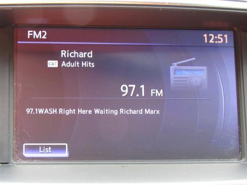 Used 2016 INFINITI Q70 L 3.7 image 19