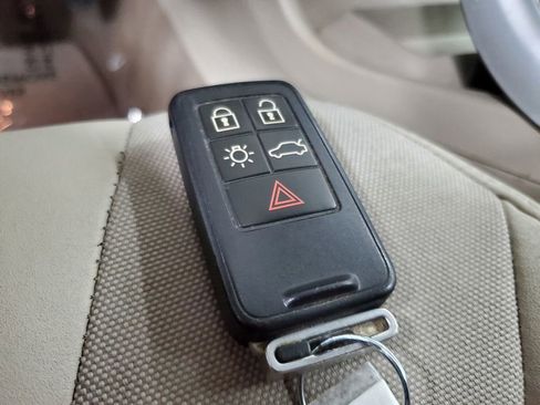 Used 2011 Volvo XC60 3.2 image 31