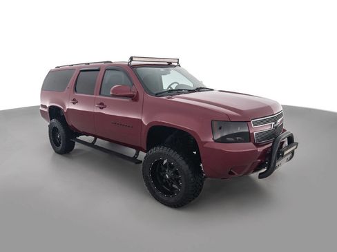 Used 2007 Chevrolet Suburban LT AWD/4WD image 3
