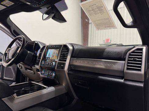 Used 2019 Ford F250 Platinum w/ Platinum Ultimate Package AWD/4WD image 12