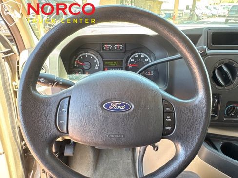 Used 2013 Ford E-350 and Econoline 350 XLT image 22