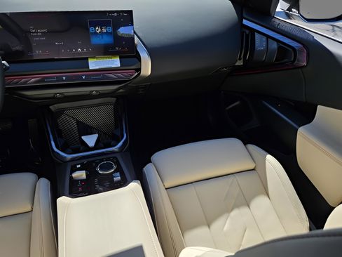 New 2025 BMW X3 xDrive30i w/ Premium Package image 13