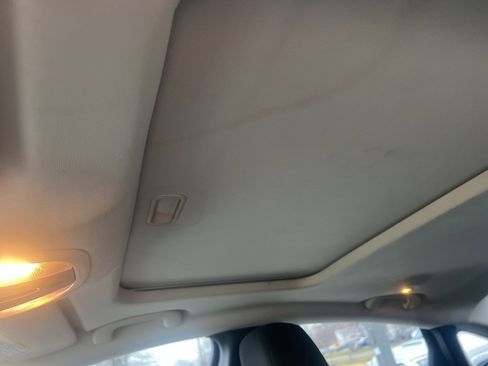 Used 2015 Chrysler 200 Limited w/ Convenience Group image 16