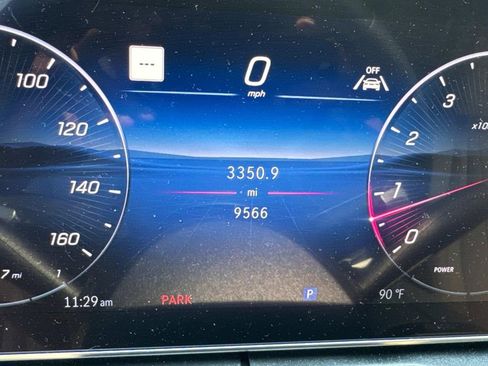 Used 2024 Mercedes-Benz CLE 300 4MATIC Coupe image 27