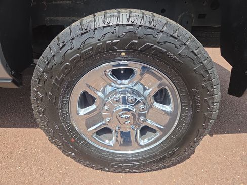 Used 2022 RAM 2500 Tradesman AWD/4WD image 11