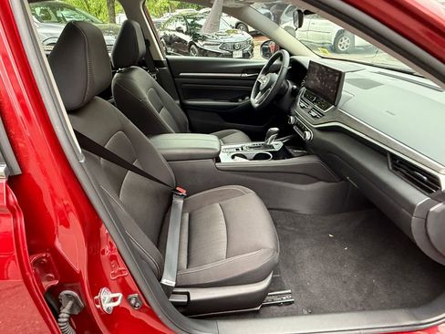 Used 2023 Nissan Altima 2.5 SV w/ SV Premium Package AWD/4WD image 27