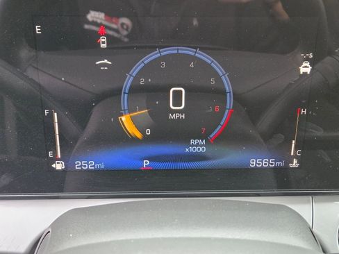 Used 2025 Chevrolet Trax LT w/ Driver Confidence Package FWD image 29