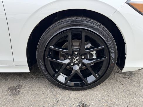 Used 2025 Honda Civic Sport image 10
