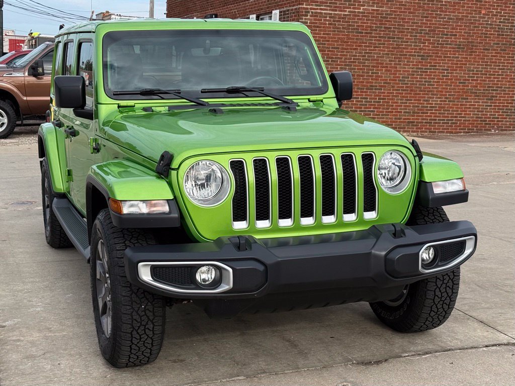 Used 2019 Jeep Wrangler Unlimited Sahara w/ Uconnect 4C Nav & Sound Group AWD/4WD image 3