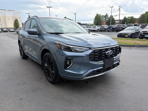 Used 2023 Ford Escape ST-Line Elite w/ Premium Technology Package AWD/4WD image 5