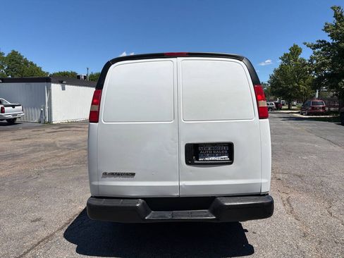 Used 2008 Chevrolet Express 1500 RWD image 5