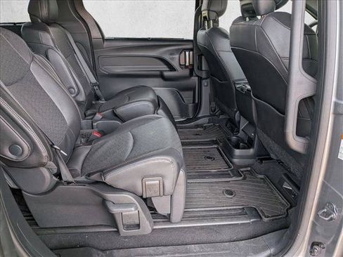 Used 2026 Toyota Sienna Limited AWD/4WD image 18