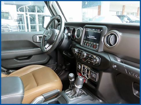 Certified 2022 Jeep Wrangler Unlimited Rubicon w/ LED Lighting Group image 8