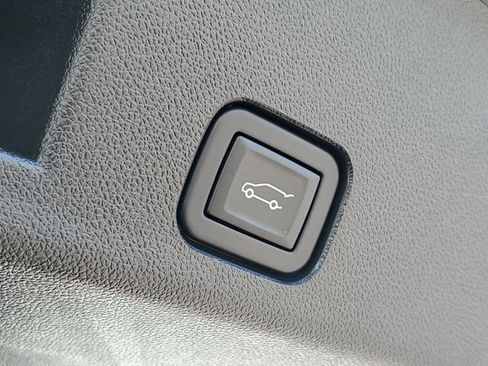 Used 2024 GMC Acadia Elevation w/ LPO, Floor Liner Package FWD image 34