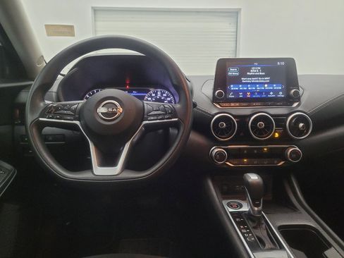 Used 2024 Nissan Sentra SV FWD image 22