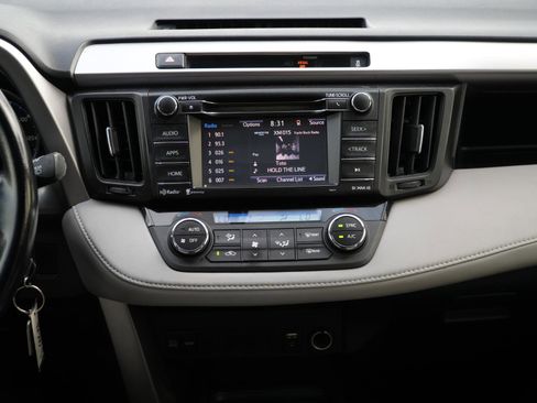 Used 2016 Toyota RAV4 XLE image 24