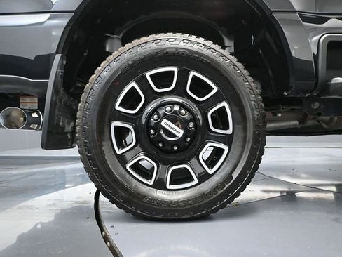 Used 2025 Ford F250 Platinum image 15