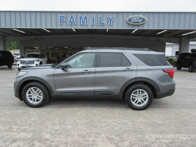 New 2026 Ford Explorer Active w/ Active Comfort Package RWD image 2