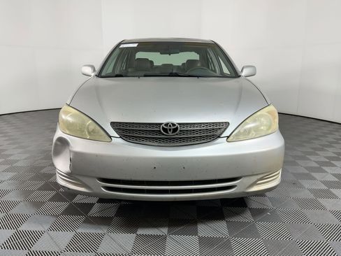 Used 2004 Toyota Camry LE image 4