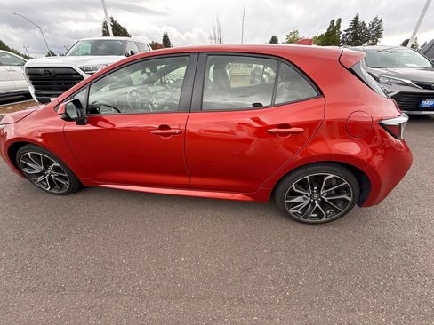 Used 2019 Toyota Corolla XSE FWD image 8