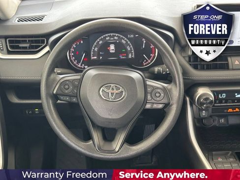 Used 2025 Toyota RAV4 XLE FWD image 16