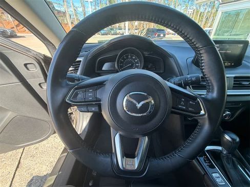 Used 2017 MAZDA MAZDA3 Touring image 21