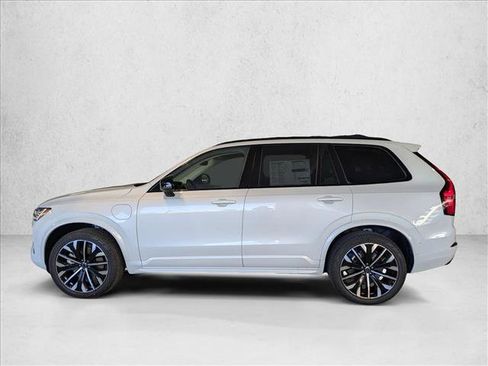 New 2026 Volvo XC90 T8 Ultra w/ Protection Package image 5