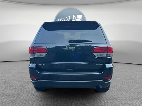 Certified 2022 Jeep Grand Cherokee Laredo X AWD/4WD image 5