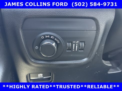 Used 2024 Jeep Grand Cherokee Altitude AWD/4WD image 23