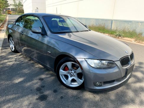 Used 2010 BMW 328i Convertible image 12