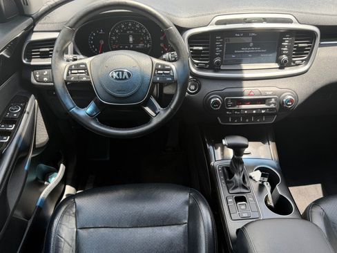 Used 2019 Kia Sorento EX w/ EX Touring Package FWD image 28