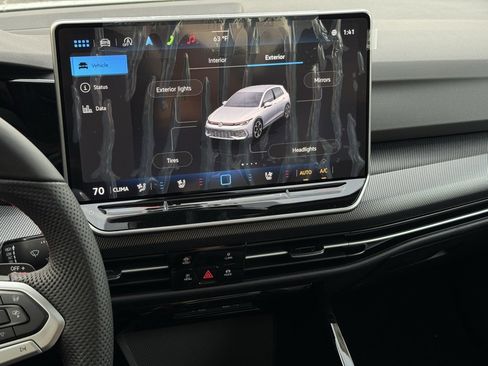 New 2025 Volkswagen GTI SE image 32