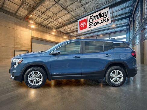 Used 2024 GMC Terrain SLE AWD/4WD image 3