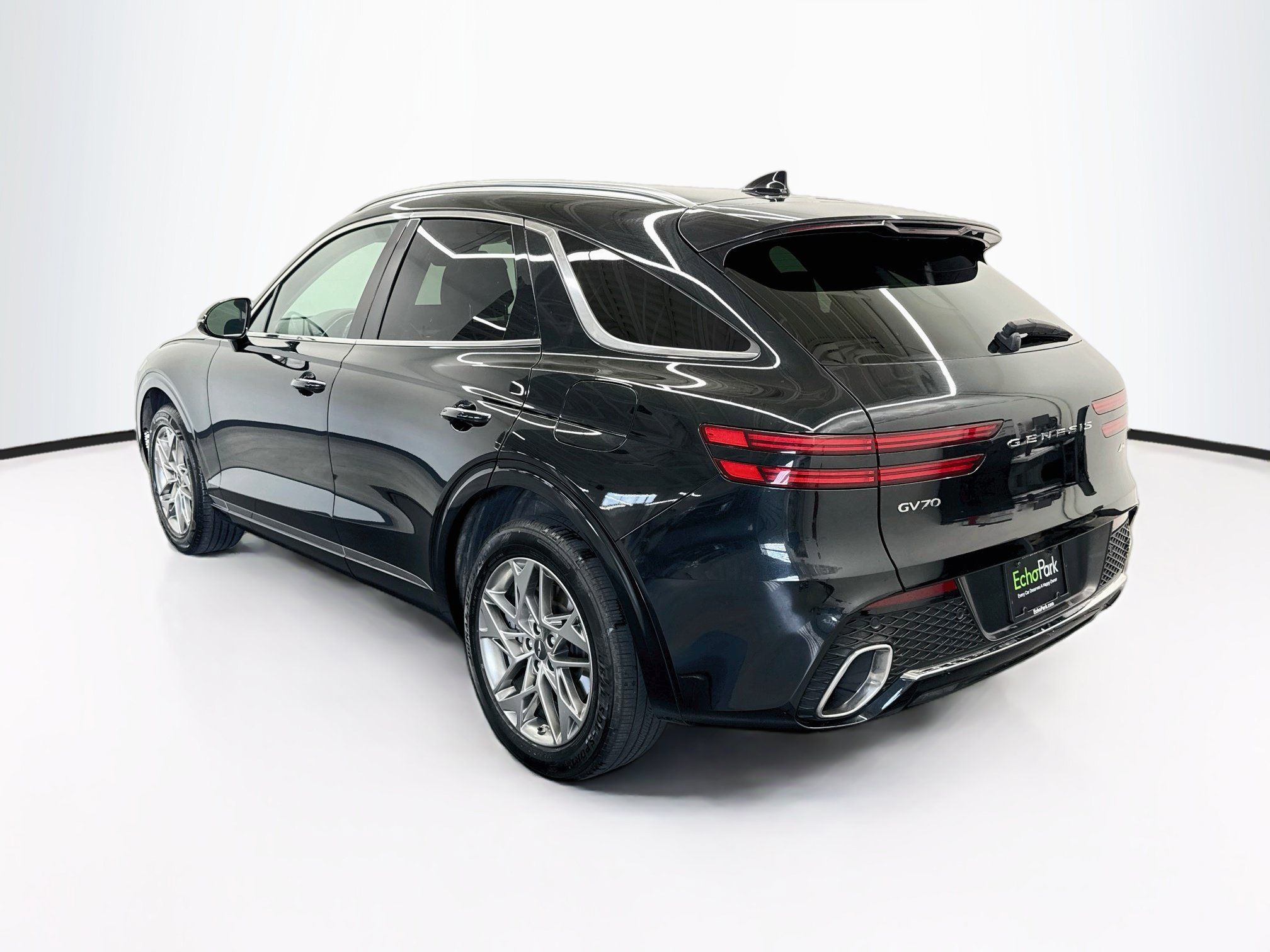 Used 2025 Genesis GV70 2.5T AWD/4WD image 5