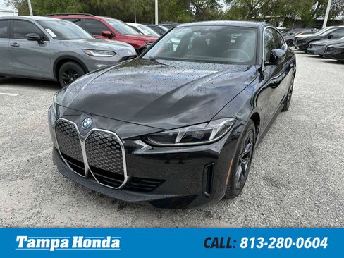 Used 2025 BMW i4 eDrive40 image 1