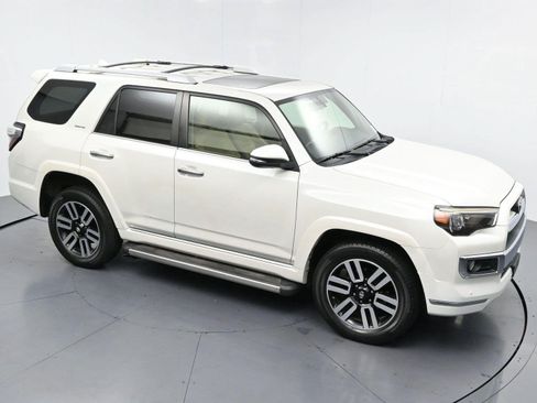 Used 2016 Toyota 4Runner Limited AWD/4WD image 39