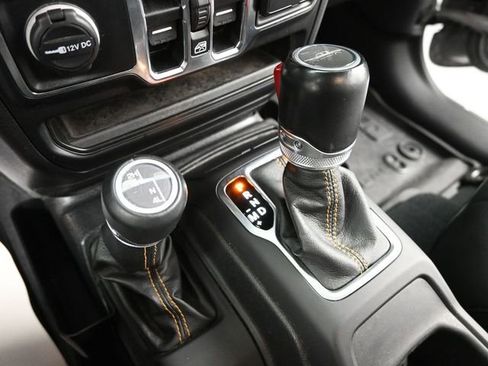 Used 2022 Jeep Gladiator Overland image 33