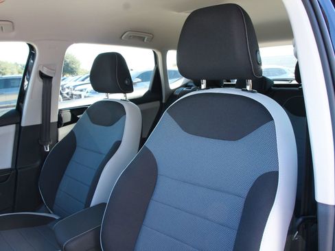 New 2026 Volkswagen Taos S image 11