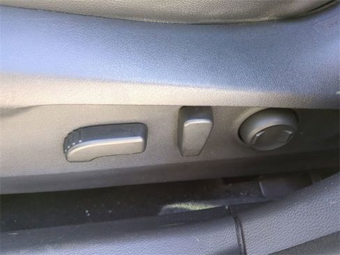 Used 2022 Subaru Outback Limited image 22