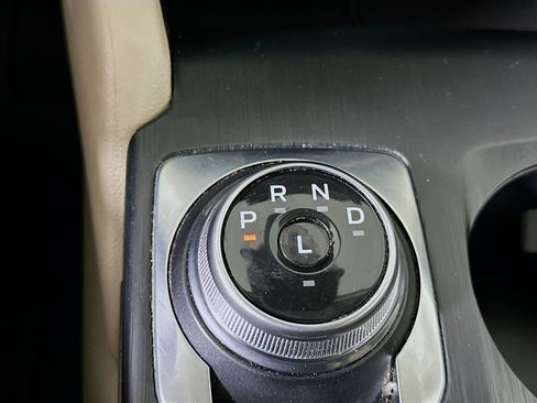 Used 2022 Ford Escape SEL FWD image 24
