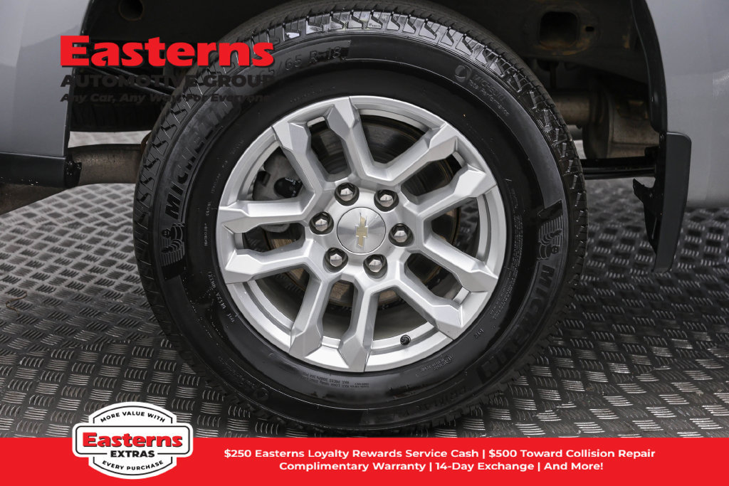 Used 2023 Chevrolet Silverado 1500 LT AWD/4WD image 33