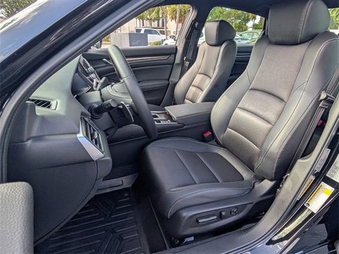 Used 2022 Honda Accord Sport image 4